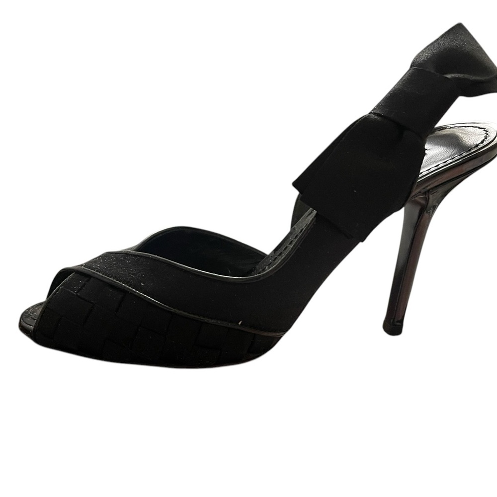 LOUIS VUITTON Black Sling back Sandals Bow Accents & Satin Trim Size 6.5 US